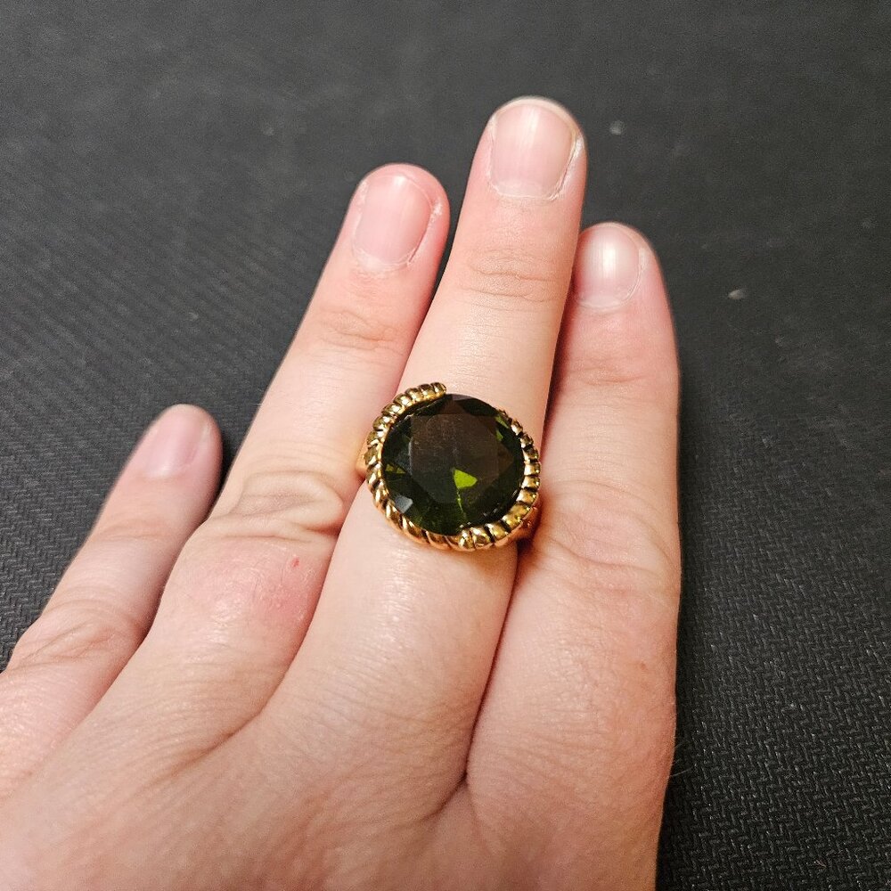NWT Lia Sophia Envy Ring Size 9